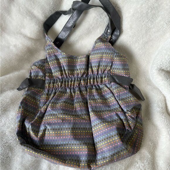 Grey rainbow heart bag - Picture 4 of 4